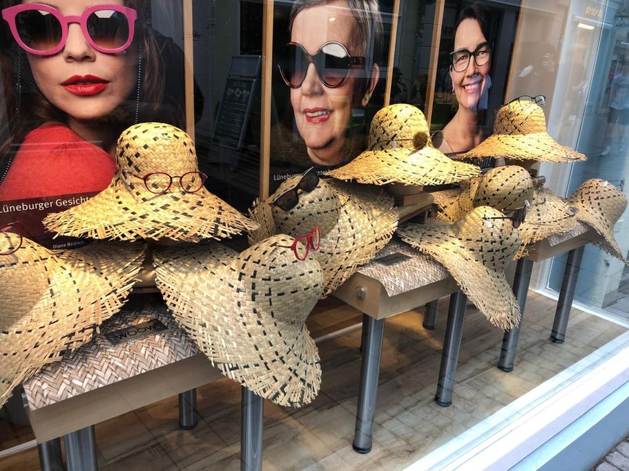 M. Kluge - Hier sind die Brillen