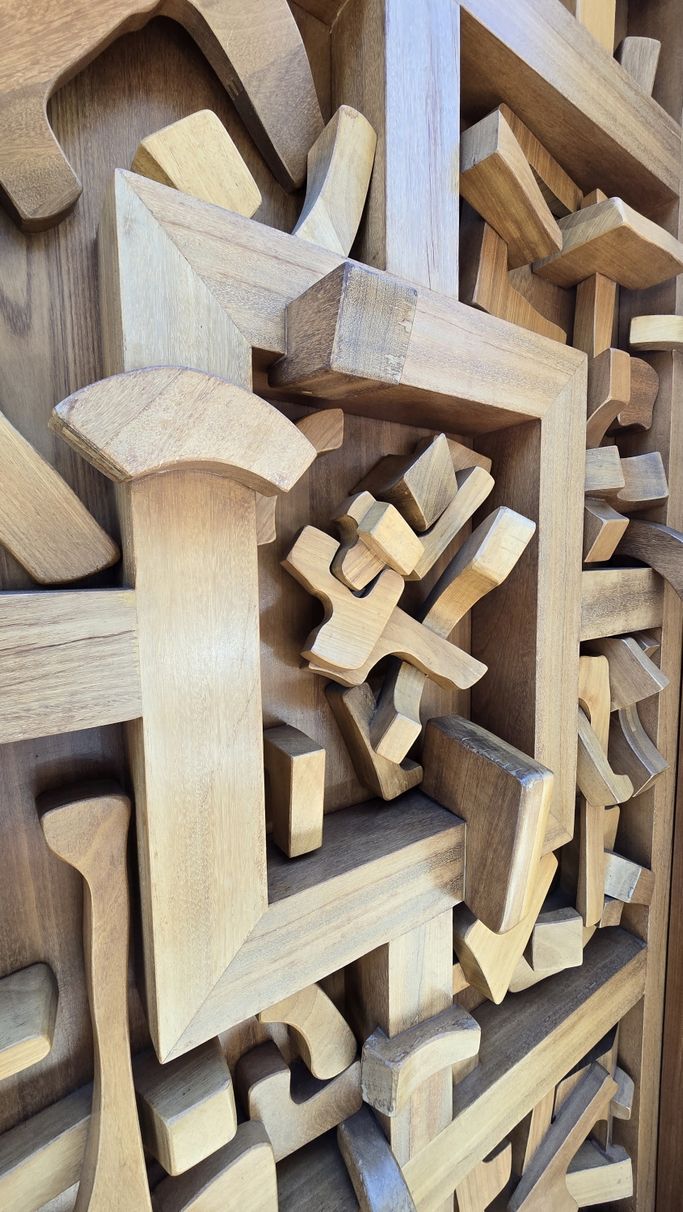 A. Gnaß - Holzkunst in La Laguna (Teneriffa)
